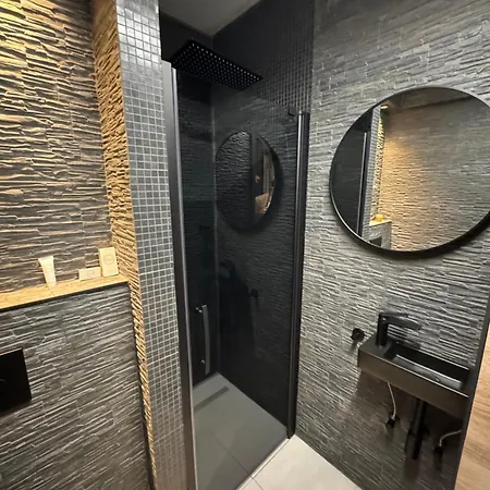 Avec Salle De Douche Cosy A Avec Balcon By La Conciergerie *